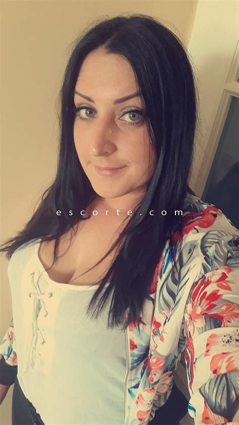 escorte à plaisir|Escort Plaisir ️ Annonces Escort Girl Plaisir